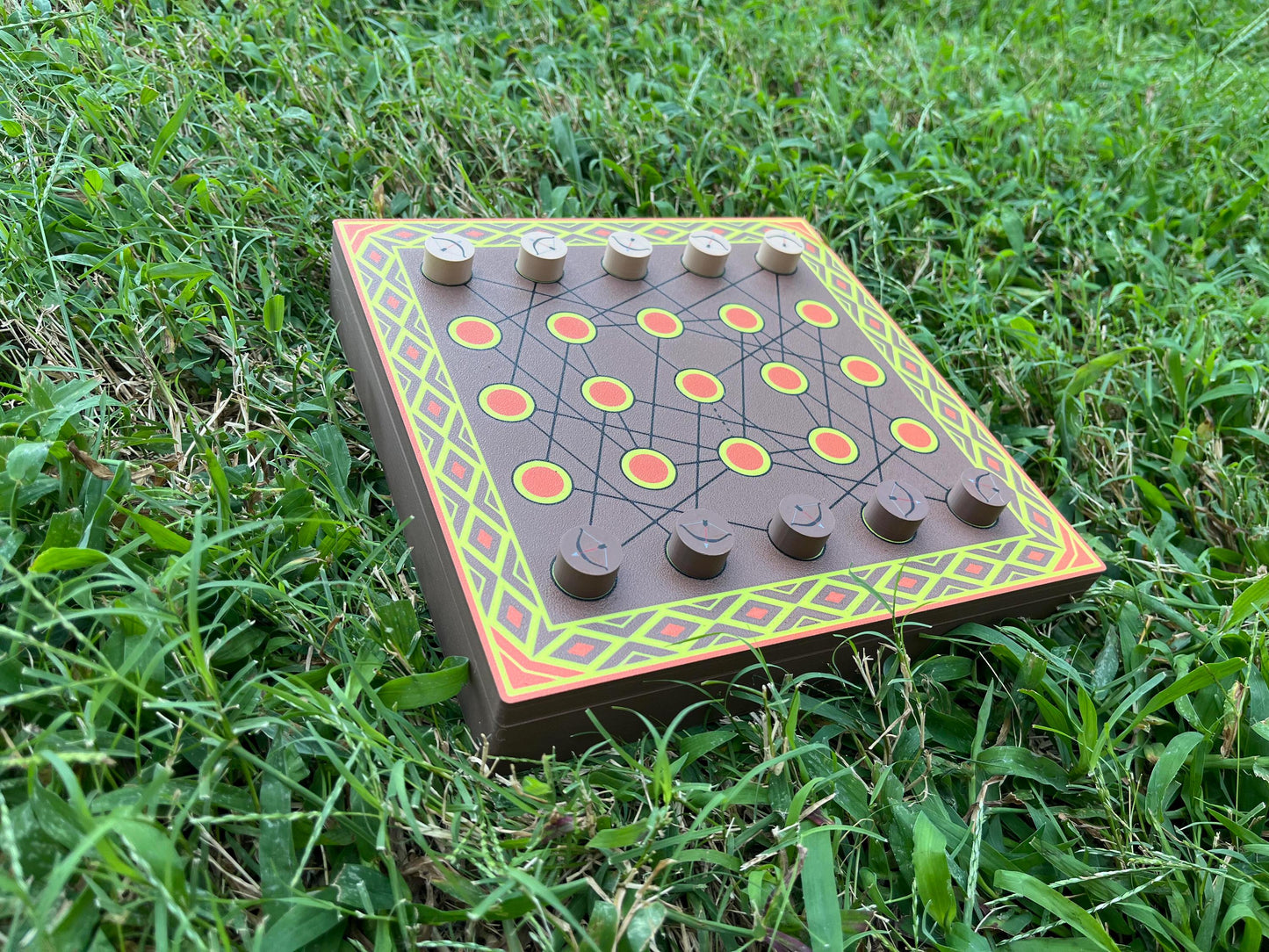 Jassir Jarmo - Magnetic Board Game & Wall Art