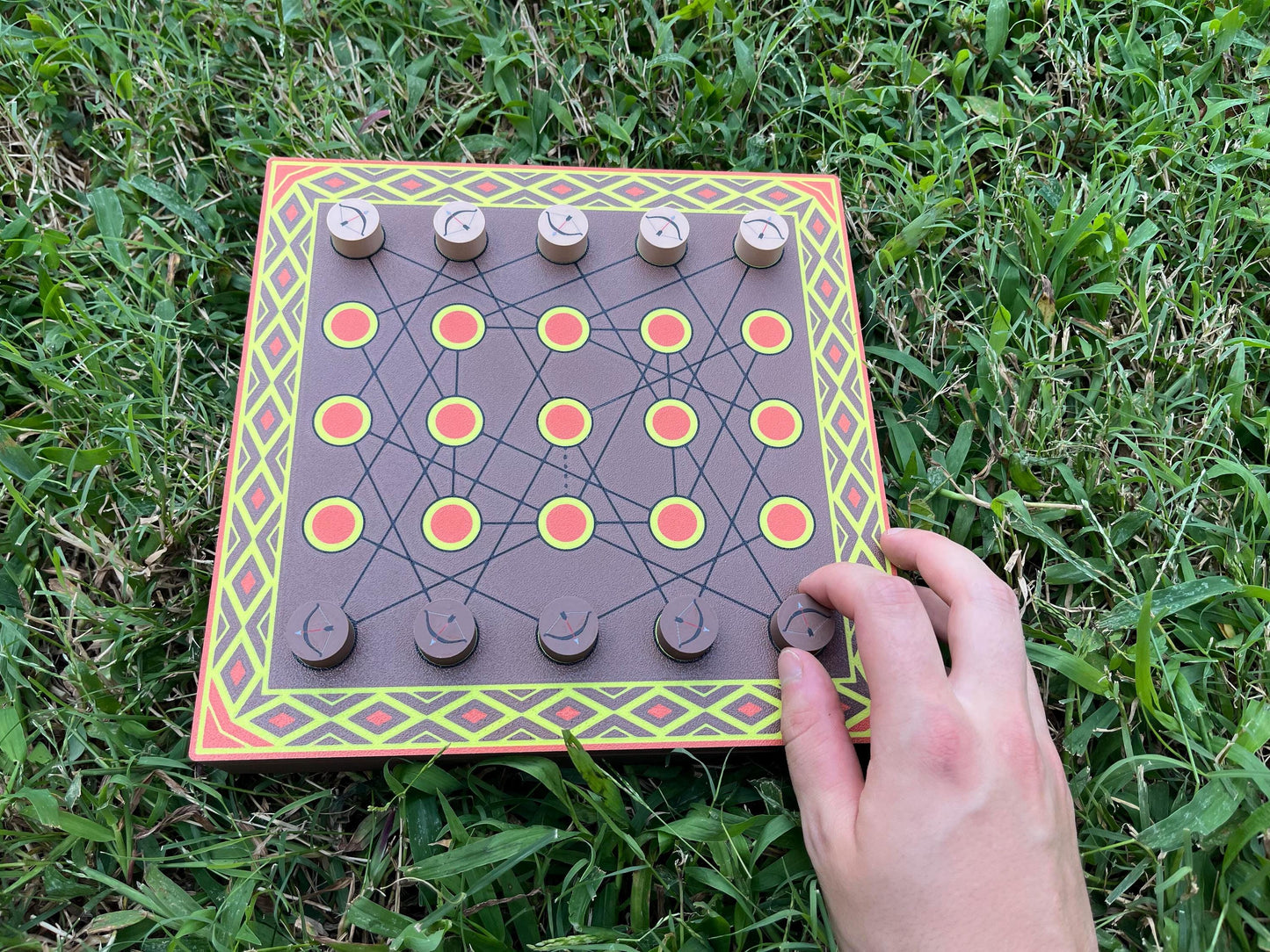 Jassir Jarmo - Magnetic Board Game & Wall Art