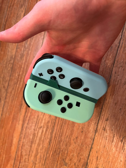 One Handed Nintendo Switch 1 & 2 Controller Handle