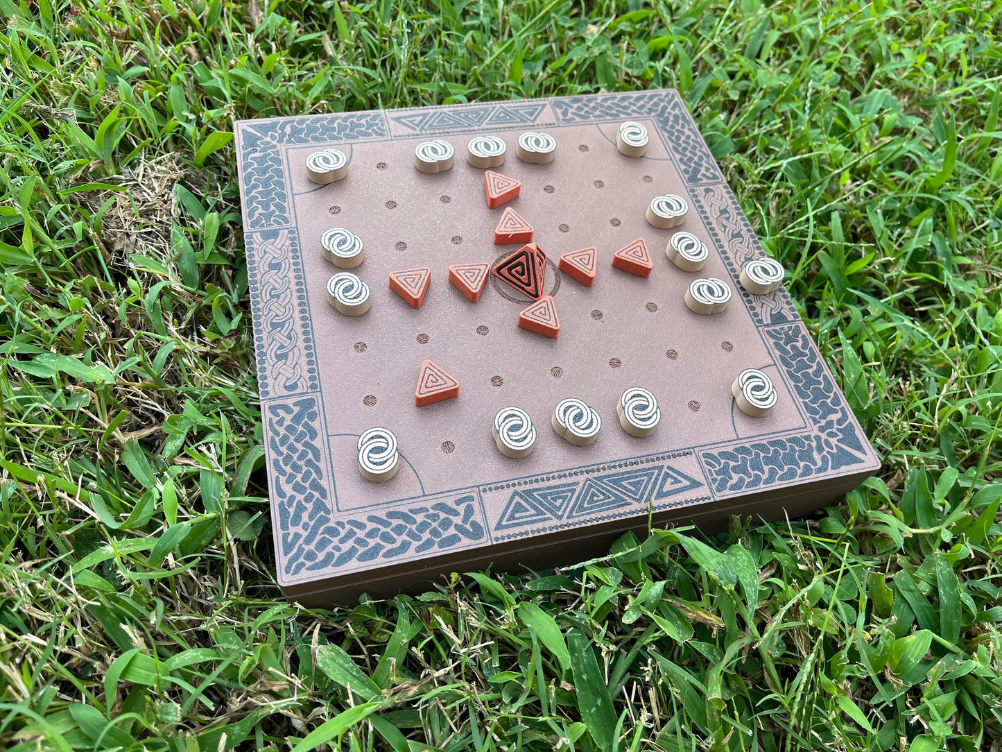 Hnefatafl - Magnetic Board Game & Wall Art